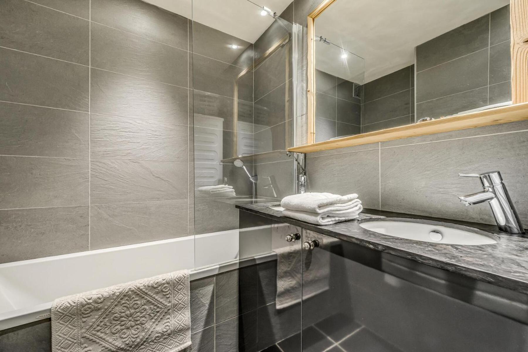 Residence Hauts Lieux - 4 Pieces 8 Personnes Premium, Appartement Renove Mae-3411 Tignes Buitenkant foto